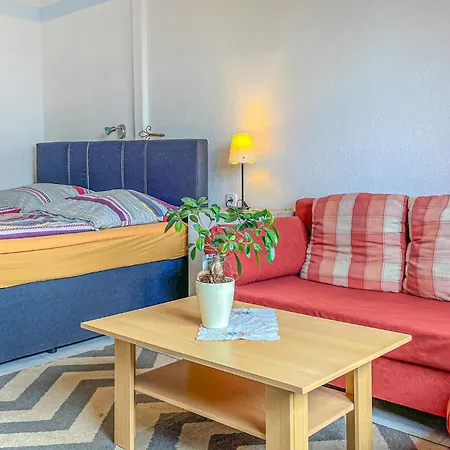 Cozy In With Kitchen Apartment